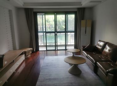 见龙苑 3室2厅2卫