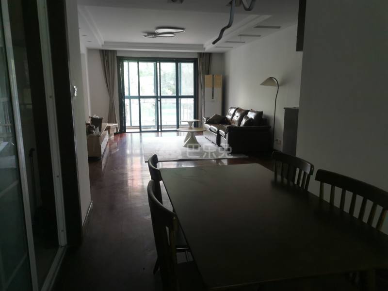 见龙苑15537966客厅图4