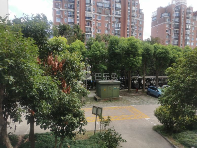 见龙苑15537966周边环境图8