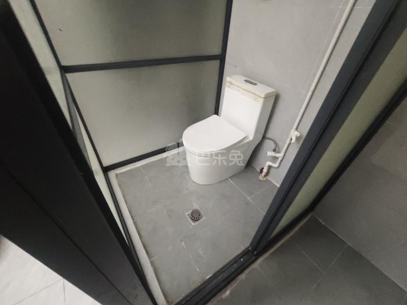 南水小区15544556卫生间图5