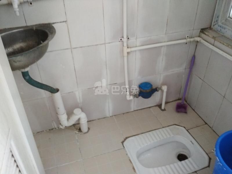 松园南小区1557199卫生间图13