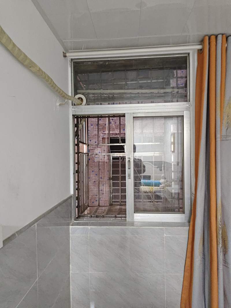 大新村15587448卧室窗户图8