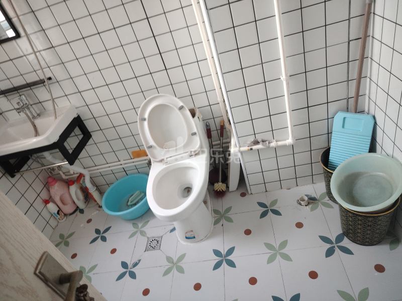 练祁佳城星怡苑二街坊16774710卫生间图8