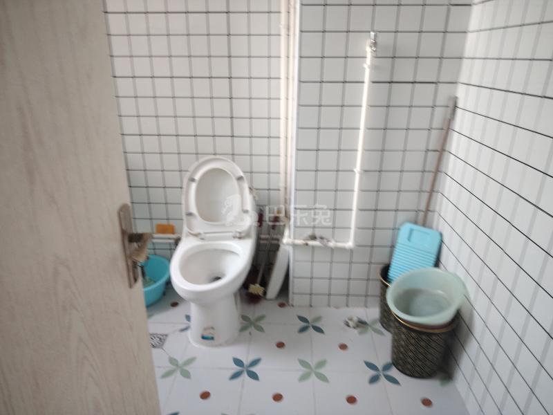 练祁佳城星怡苑二街坊16774710卫生间图6