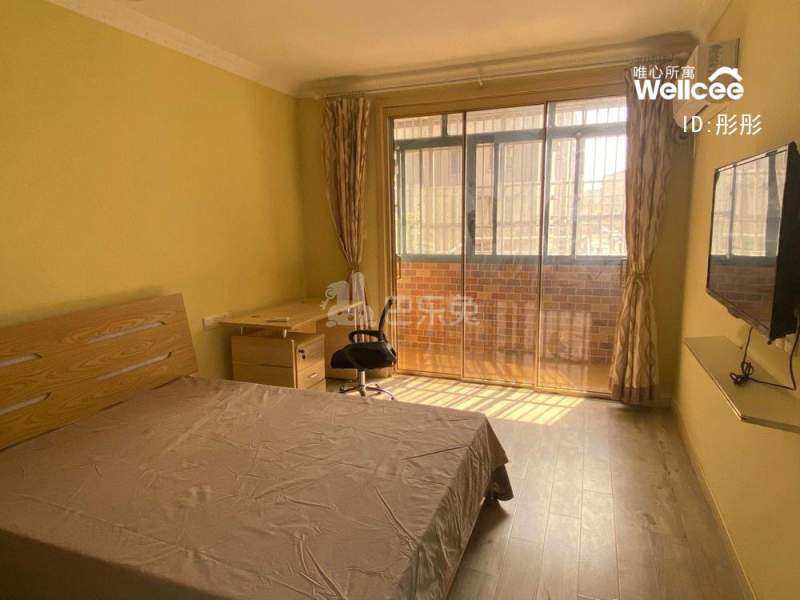 长风二村风荷苑15622768卧室图1