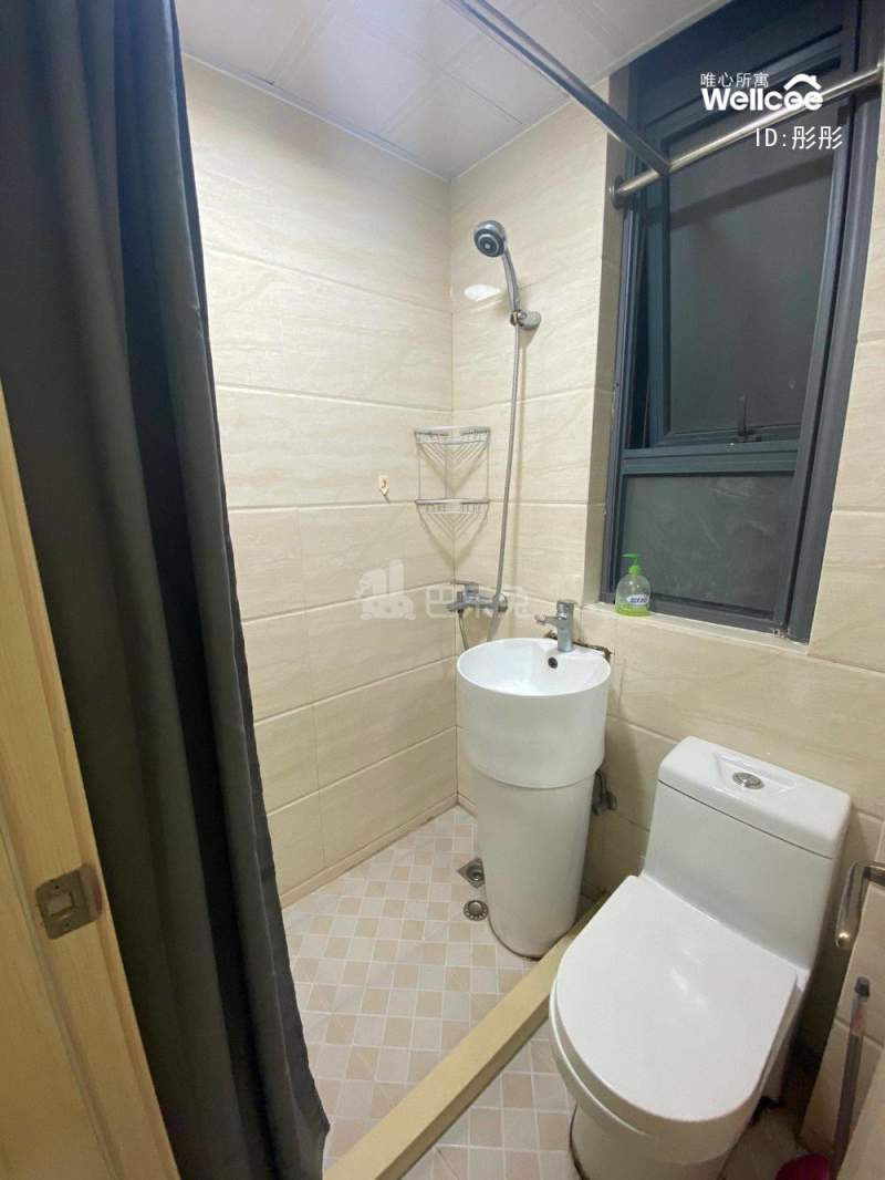 长风二村风荷苑15622768卫生间图2