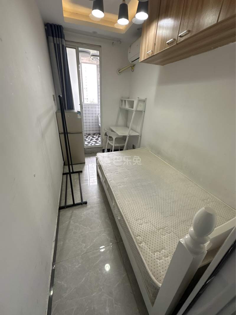 德圣苑15714761卧室图0