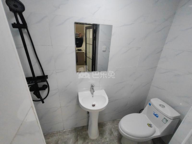 城中小区15726782卫生间图10