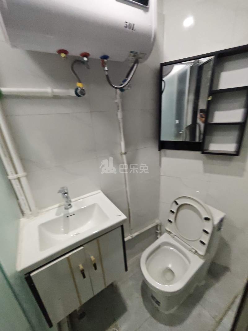 华祺苑15764786卫生间图5