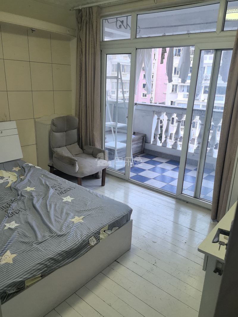 银河经典苑1582631卧室图0