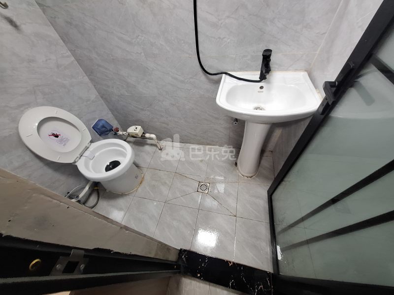 云翔佳苑南区（嘉年路651弄）15927765卫生间图5