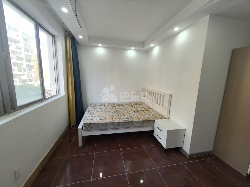 新青浦花苑一区15953520卧室图3