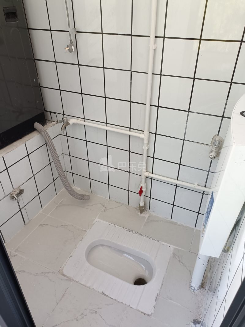 光华街社区15957623卫生间图4