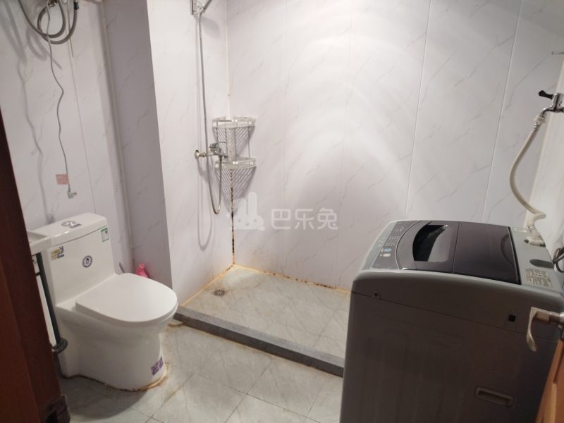 盈港苑16046735卫生间图4