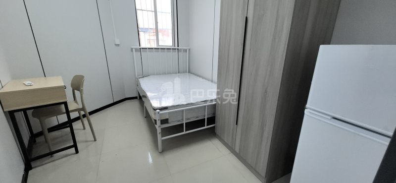 兴龙大厦16087367卧室图2