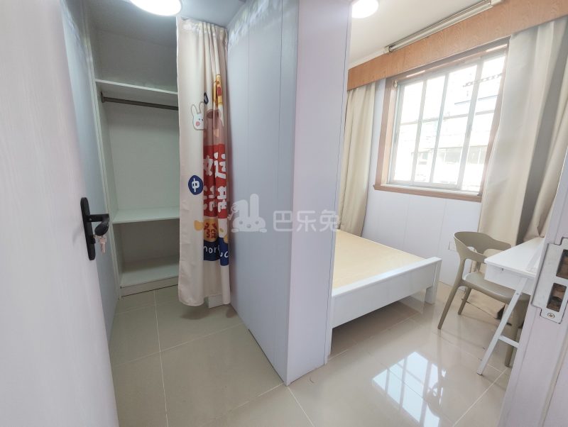 海申花园16101550卧室图3