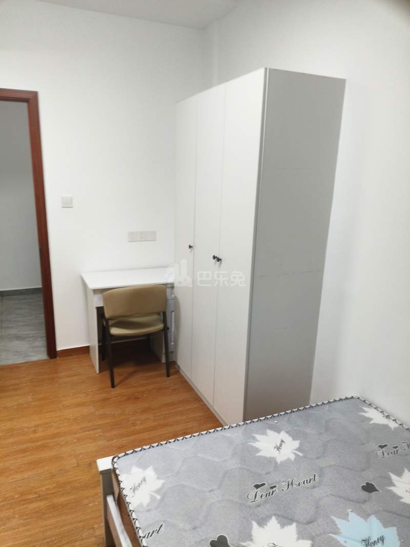 鹤东村沿江1107号16159296卧室图1