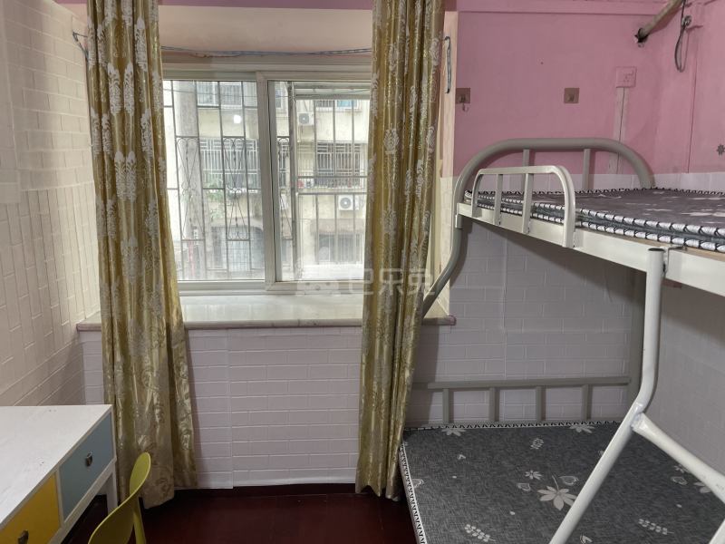 海映山庄1627258卧室图3