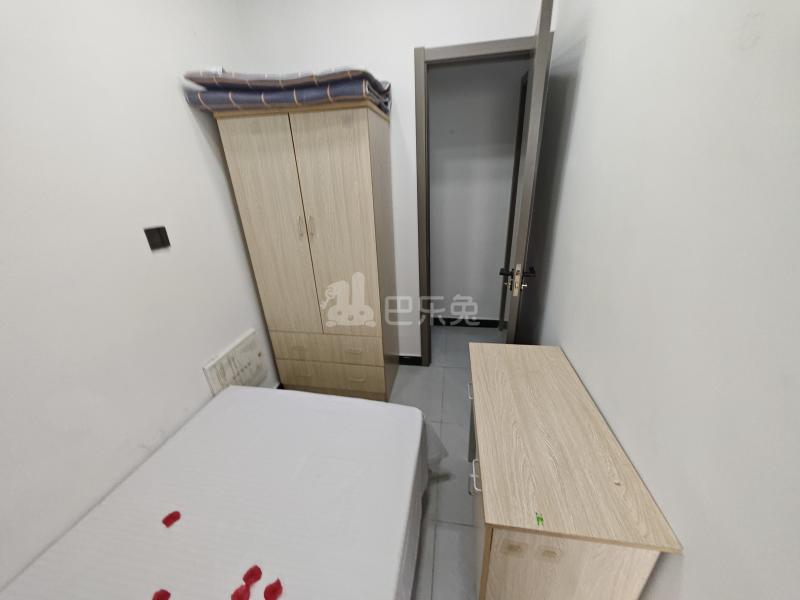 宝宸共和家园北区（三期）16321911卧室图2