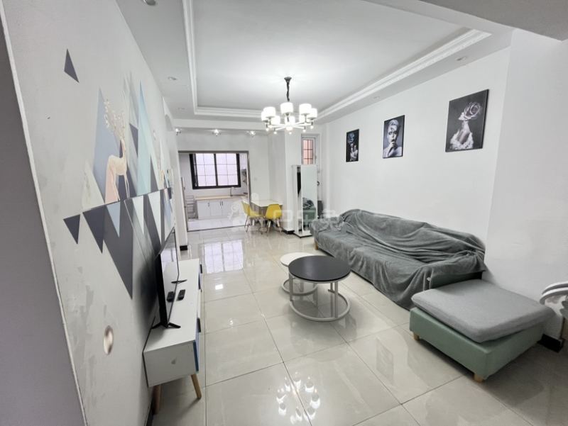 龙湖滟澜山16514962客厅图4