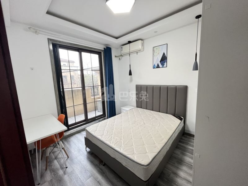 龙湖滟澜山16514962卧室图1