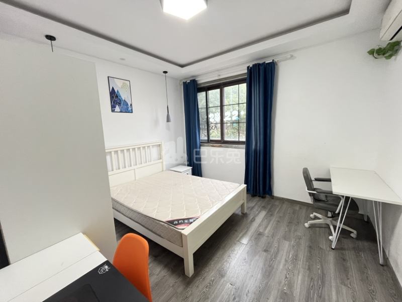 龙湖滟澜山16514962卧室图3