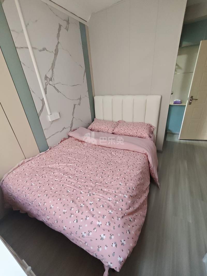 大宁路660弄小区16569113卧室图3