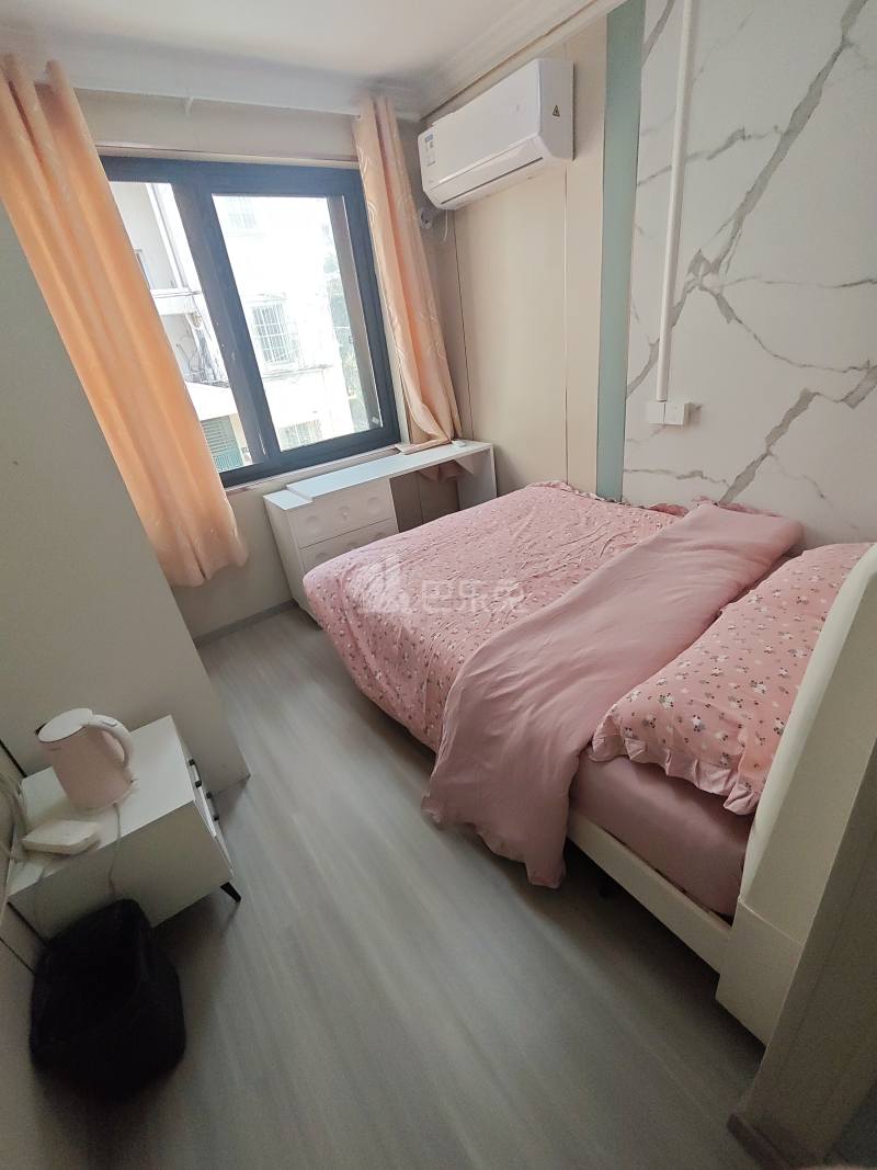 大宁路660弄小区16569113卧室图4