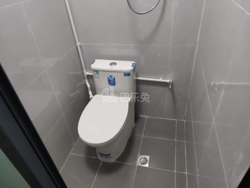 山海翠庐16578851卫生间图5