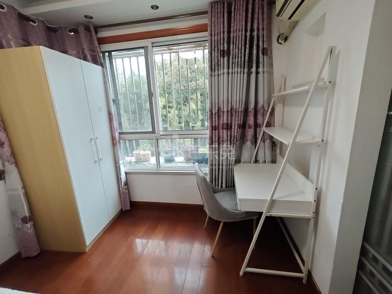 绿色丽园（大宁路667弄）16579207卧室图1