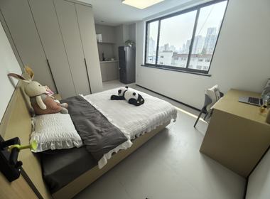 万佳商厦 1室0厅1卫