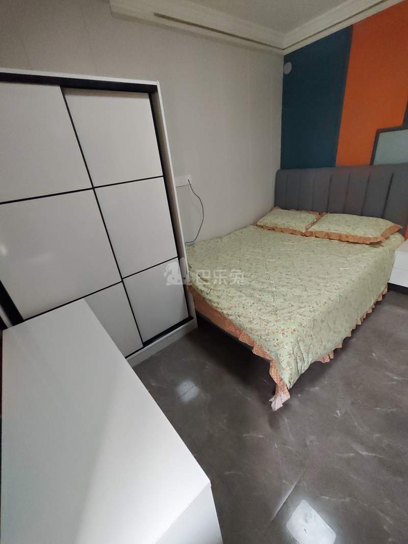 大宁路660弄小区16667423卧室图3