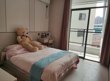 官龙村东区18栋 1室1厅1卫