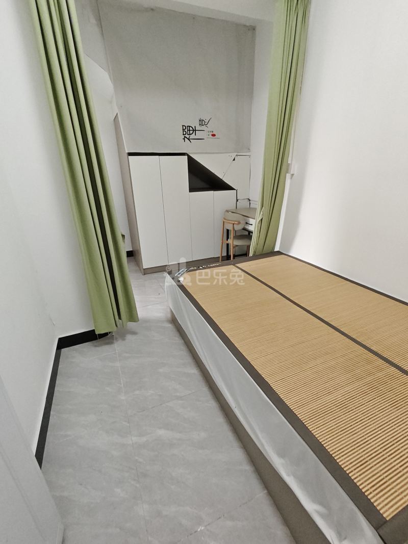 世界花园雅兰居16901307卧室图0