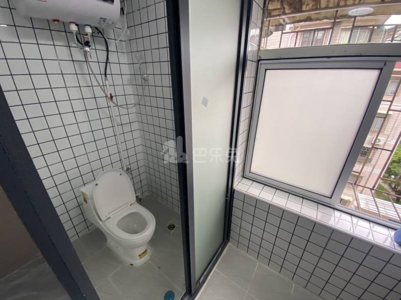 世界花园樱花居17077686卫生间图6