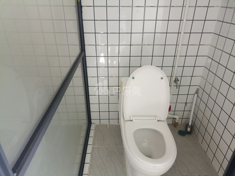 世界花园樱花居17077726卧室图4