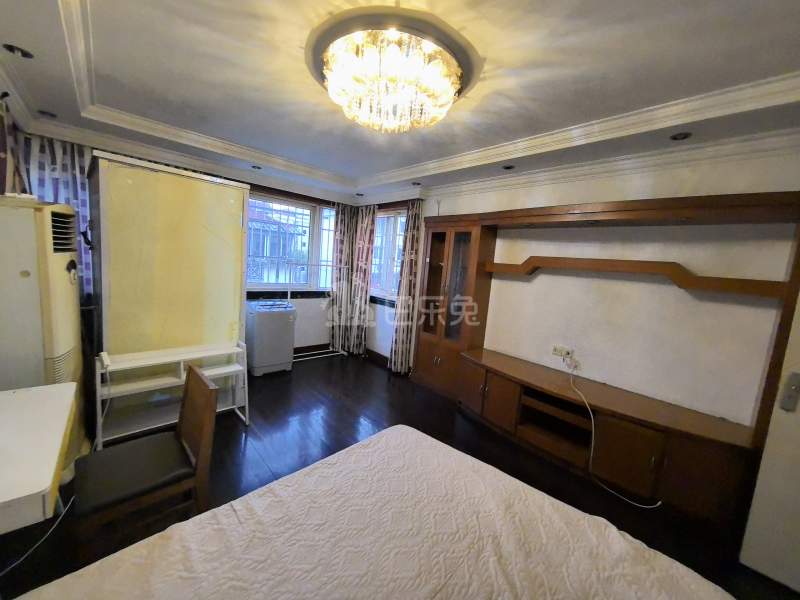 章浜新村17095100卧室图1