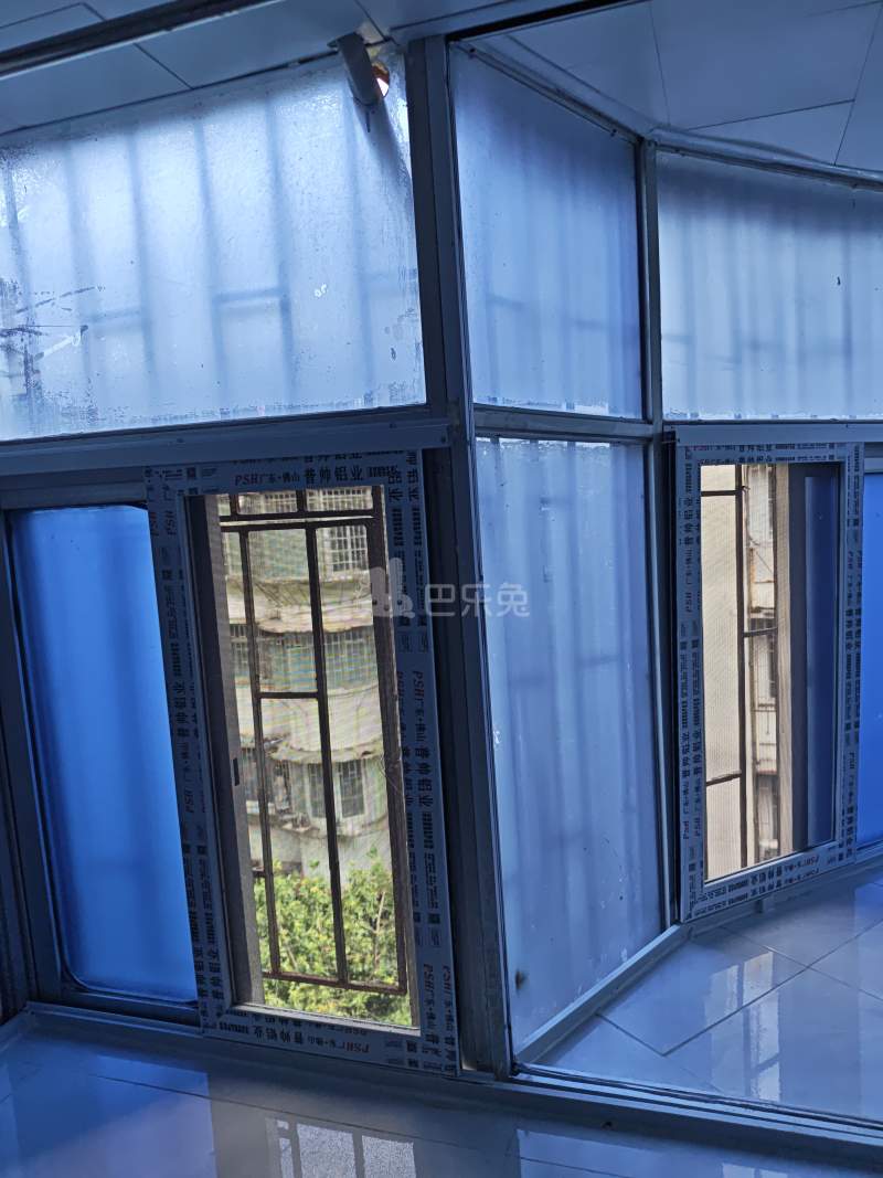 科苑花园48区17120421卧室窗户图8