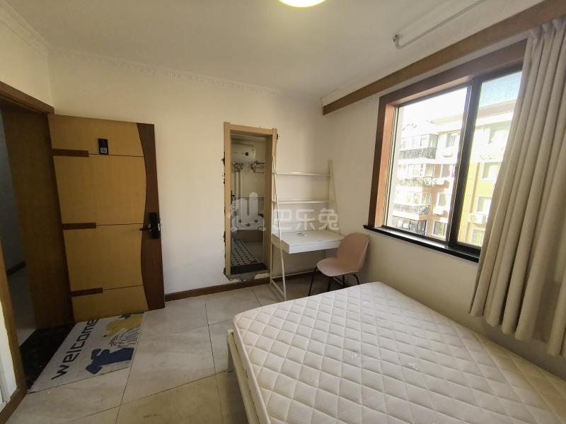 新青浦花苑2区17169605卧室图1