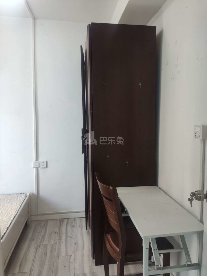 新电小区17243098卧室图2