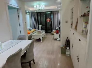 中环国际公寓2期 2室2厅1卫