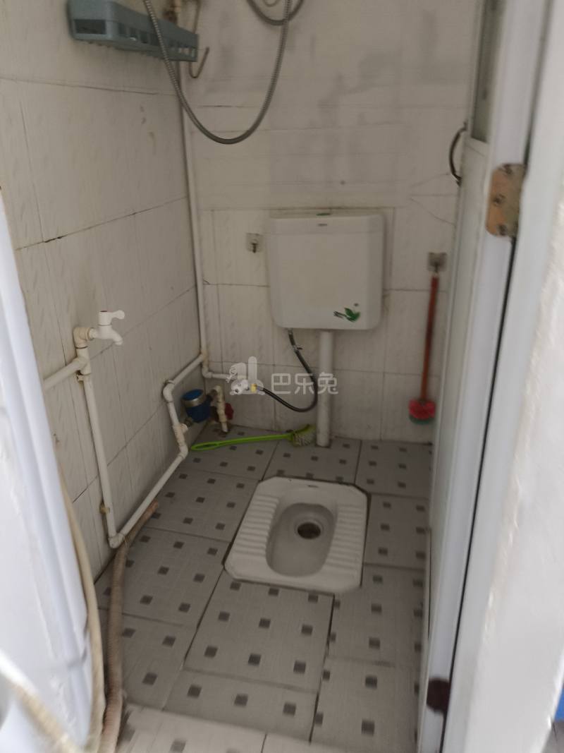 吉祥花园1777244卫生间图5