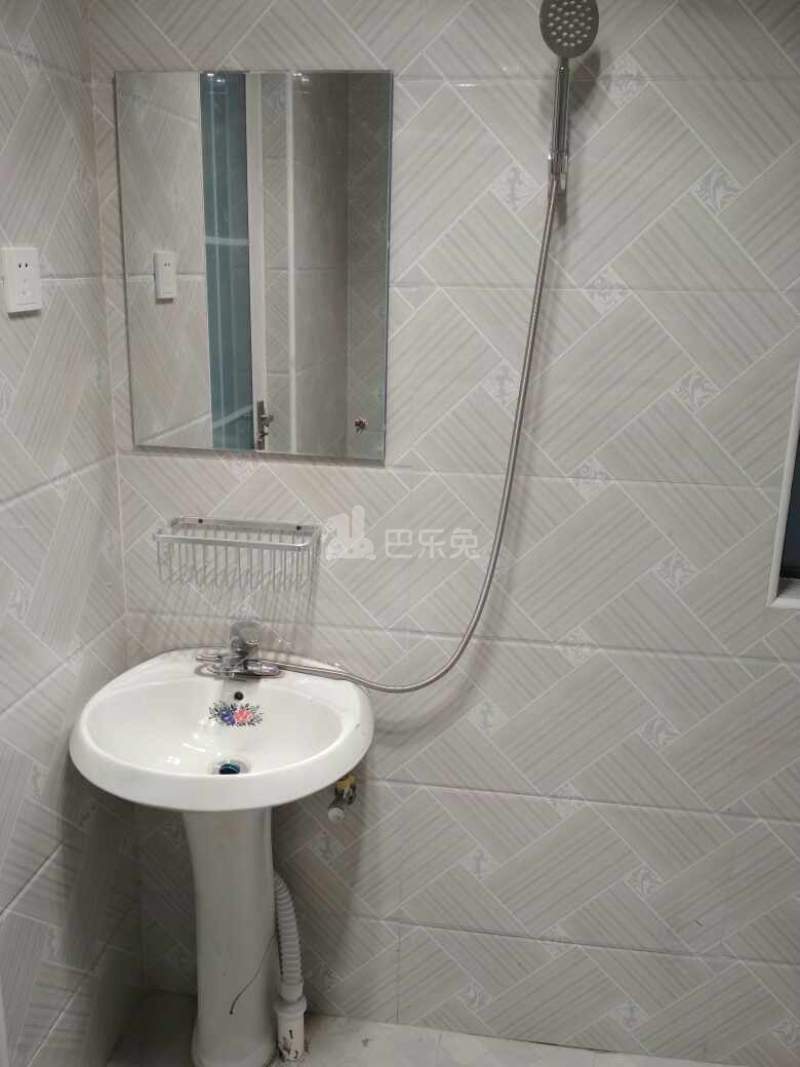 申城佳苑二期B块9566426卫生间图11