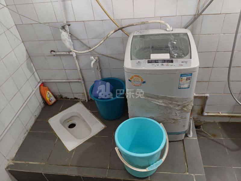 联发大楼1790245卫生间图13