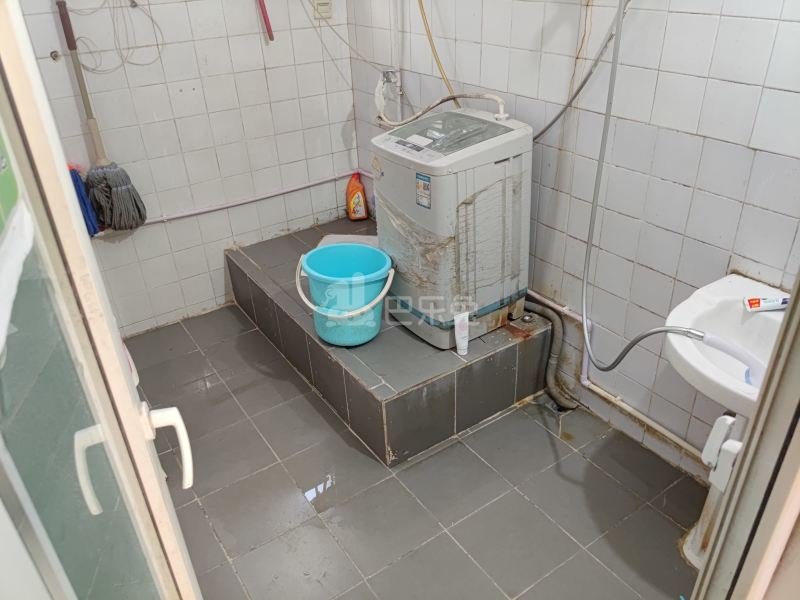 联发大楼1790245卫生间图12