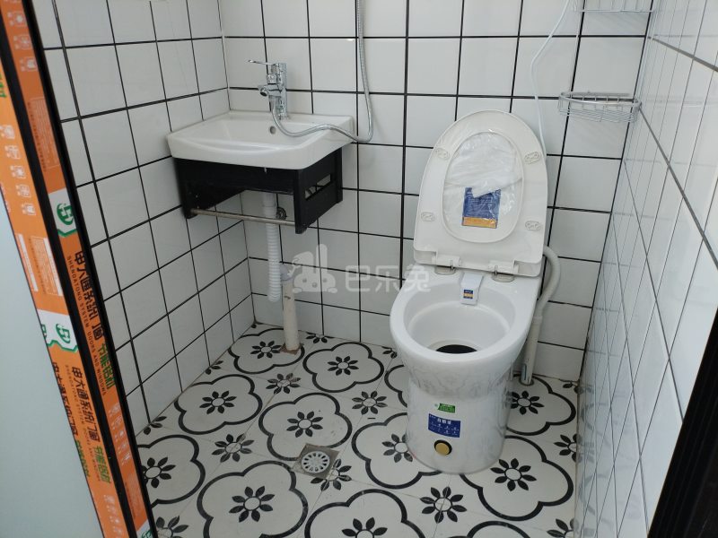 和家欣苑D区17923731卫生间图5