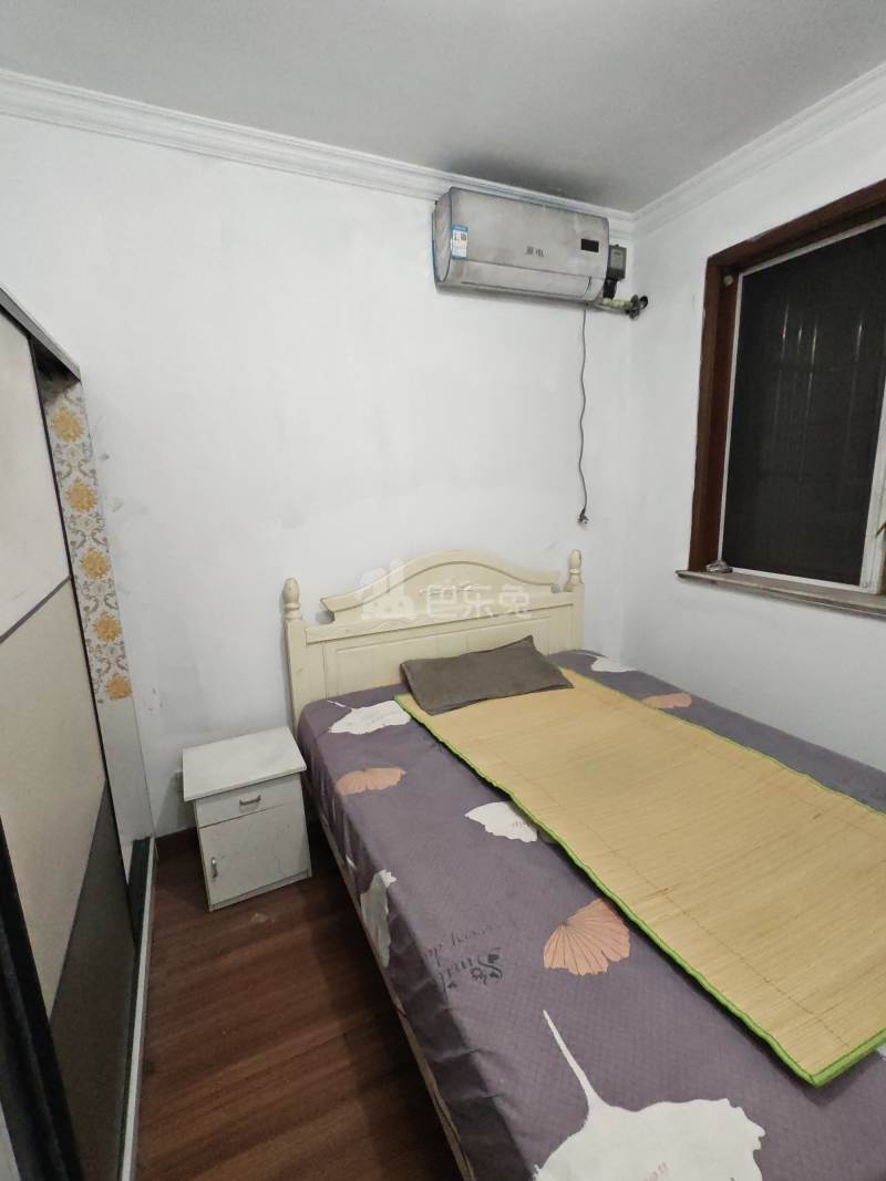 银兆公寓17980622卧室图3