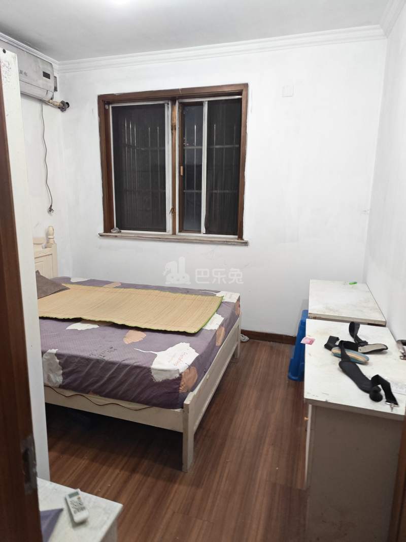 银兆公寓17980622卧室图0