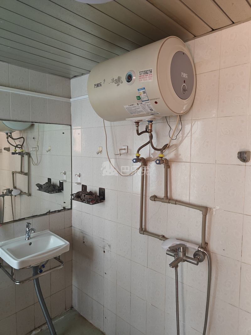 税务小区18010670卫生间图5