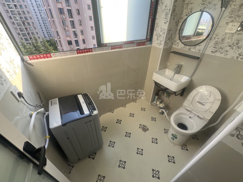 宝宸共和家园南区18080512卫生间图4